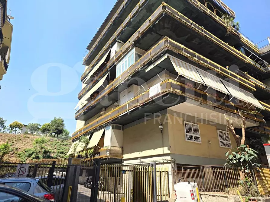 Immagine 18 di Appartamento in vendita  in Via Prolungamento Carlo de Marco a Napoli