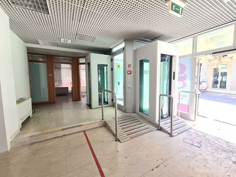 Immagine 7 di Ufficio in vendita  in Via Roma, 9 a Caltagirone