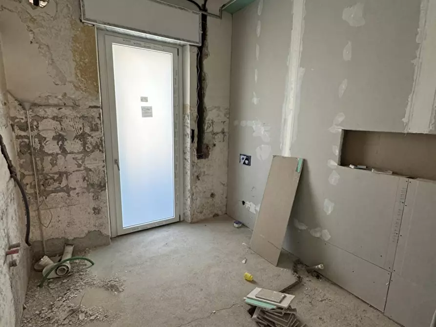 Immagine 13 di Appartamento in vendita  in Piazzale crocifisso, 12 a Loreto
