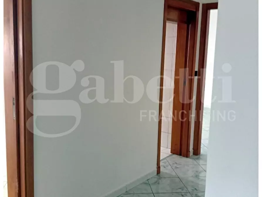 Immagine 6 di Appartamento in vendita  in Via Madonna Dell'Arco a Sant'anastasia