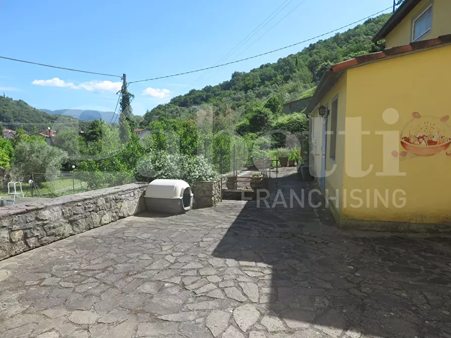 Immagine 11 di Villa in vendita  in Via guercio, 5 a Lerici