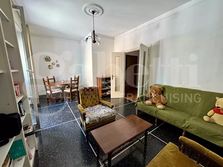 Immagine 9 di Appartamento in vendita  in Via A.Robino, 81 a Genova