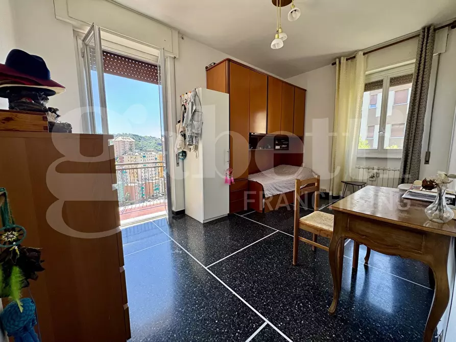 Immagine 14 di Appartamento in vendita  in Via A.Robino, 81 a Genova
