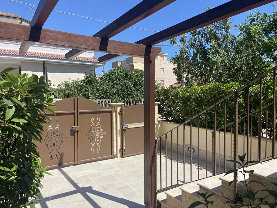 Immagine 4 di Villa in vendita  in Via Rimini, nc a Ginosa