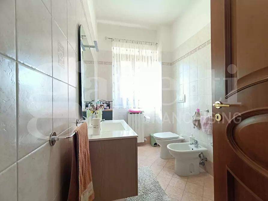 Immagine 13 di Appartamento in vendita  in Via ROMA, 1 a Torgiano