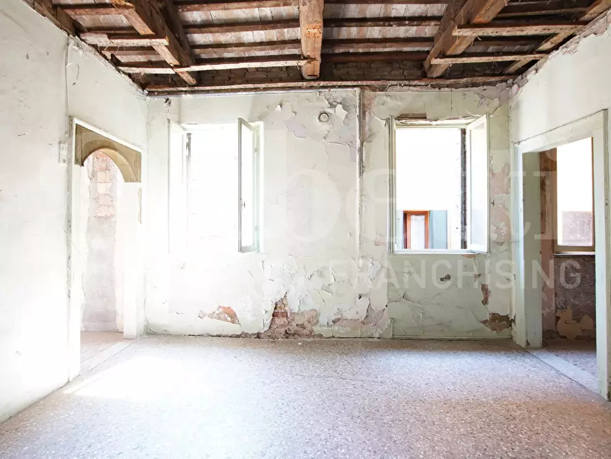 Immagine 6 di Appartamento in vendita  in Via Cannaregio, . a Venezia