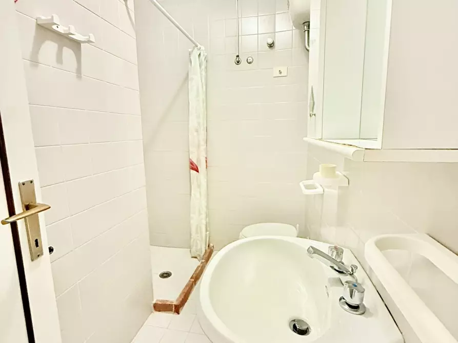 Immagine 25 di Casa quadrifamiliare in vendita  in Via DI CASTIGLIONE a Campo Nell'elba