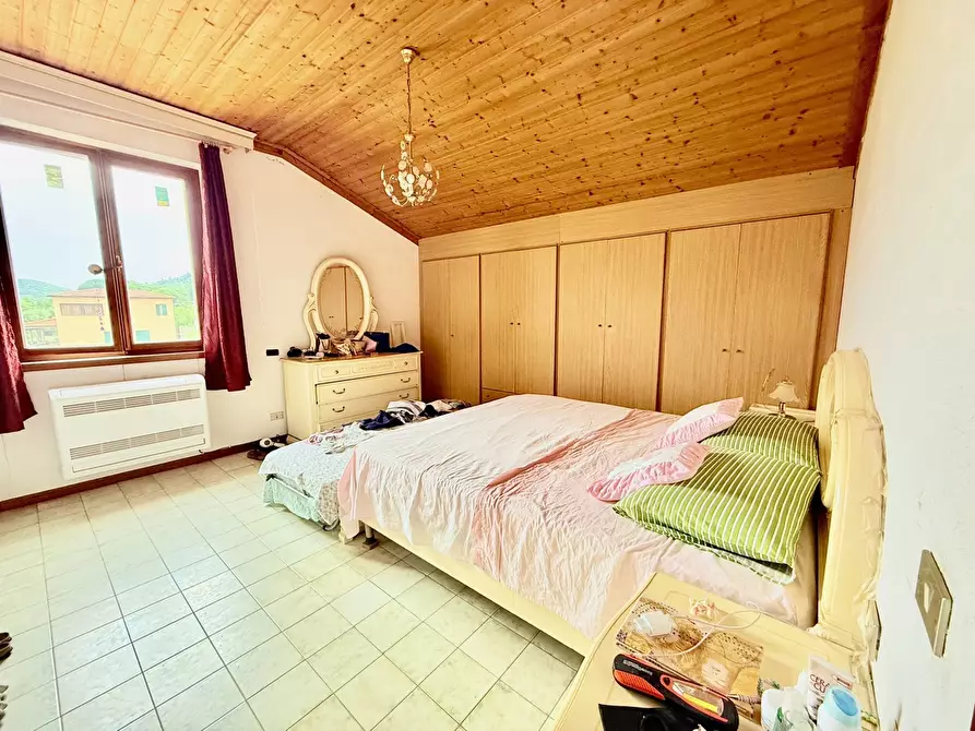 Immagine 7 di Casa quadrifamiliare in vendita  in Via DI CASTIGLIONE a Campo Nell'elba