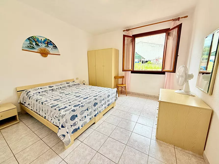 Immagine 11 di Casa quadrifamiliare in vendita  in Via DI CASTIGLIONE a Campo Nell'elba