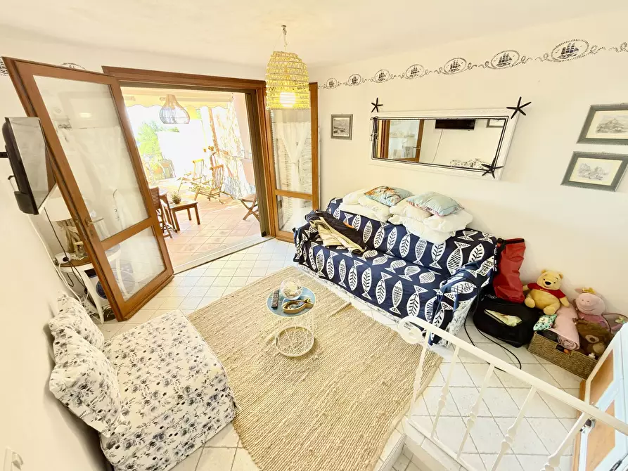 Immagine 21 di Appartamento in vendita  in Via della costa a Campo Nell'elba