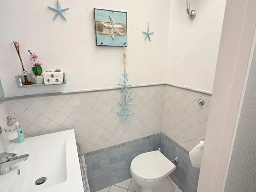 Immagine 16 di Appartamento in vendita  in Via della costa a Campo Nell'elba