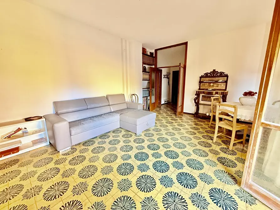Immagine 4 di Appartamento in vendita  in Via DUSSOL a Marciana Marina
