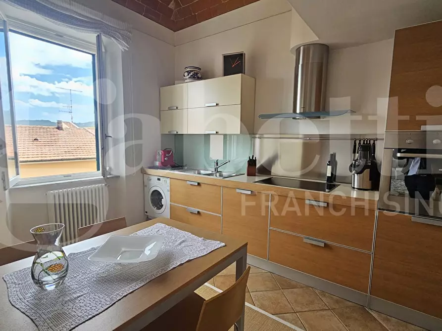 Immagine 11 di Appartamento in vendita  in Via CARPANI a Portoferraio