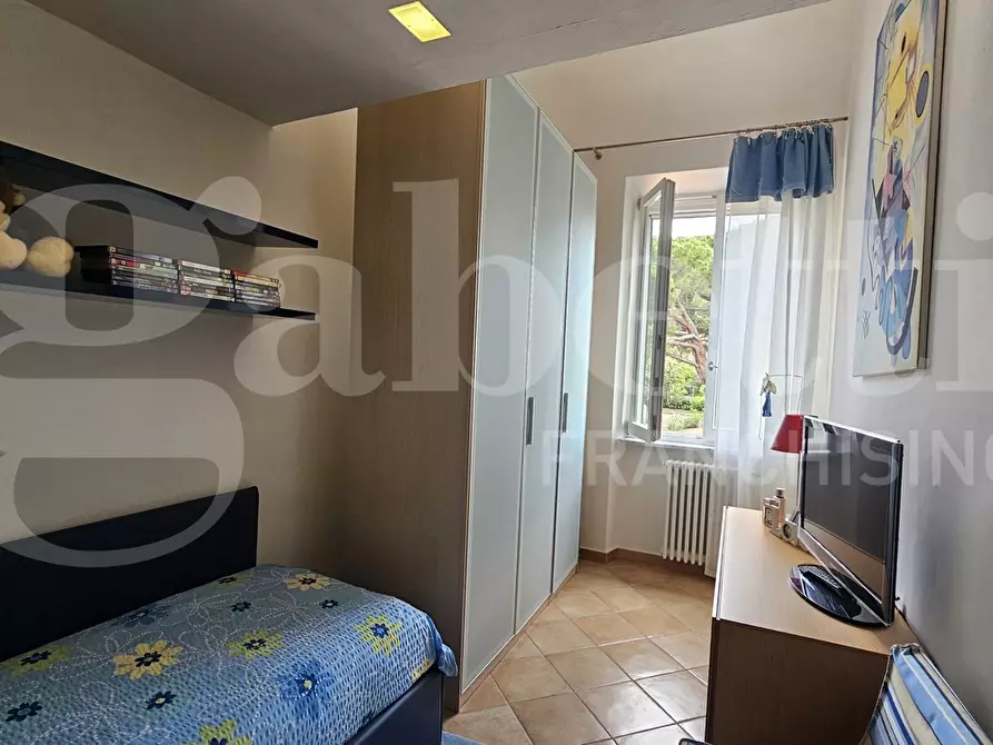 Immagine 17 di Appartamento in vendita  in Via CARPANI a Portoferraio