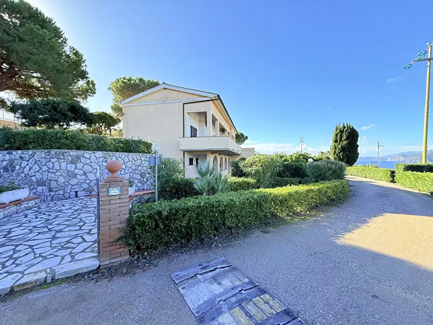 Immagine 6 di Appartamento in vendita  in LocalitÃ  PUNTA MORCONE a Capoliveri