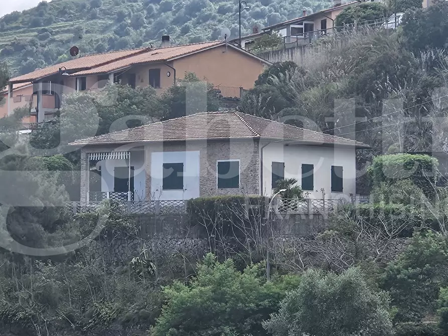 Immagine 1 di Casa indipendente in vendita  in Via CADUTI DELLE MINIERE a Rio