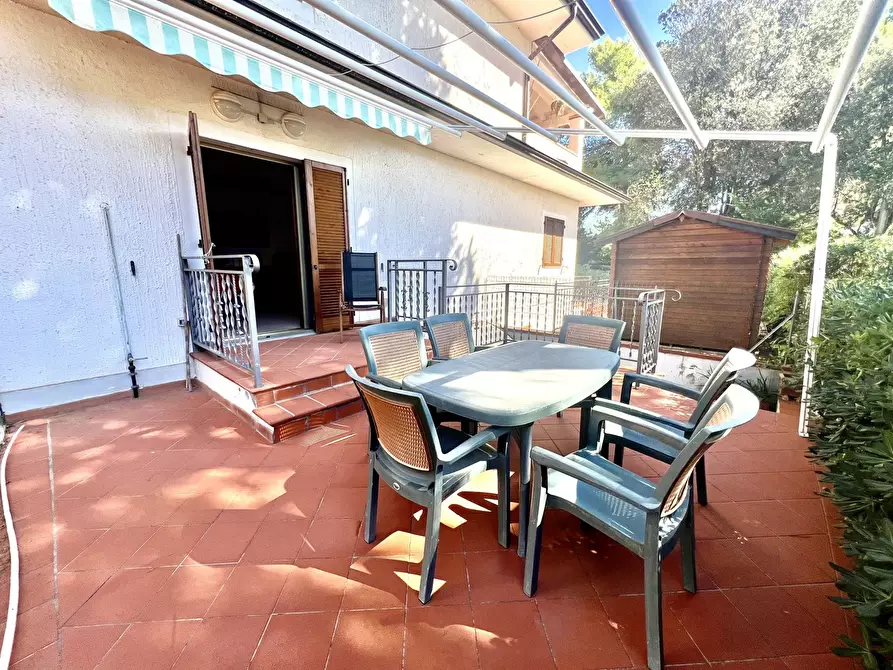 Immagine 3 di Appartamento in vendita  in Via dei vigneti a Capoliveri