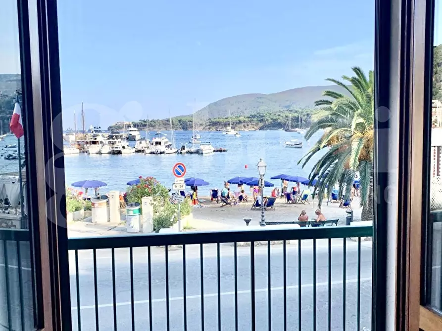 Immagine 3 di Appartamento in vendita  in Via LARGO ANDREANI a Porto Azzurro