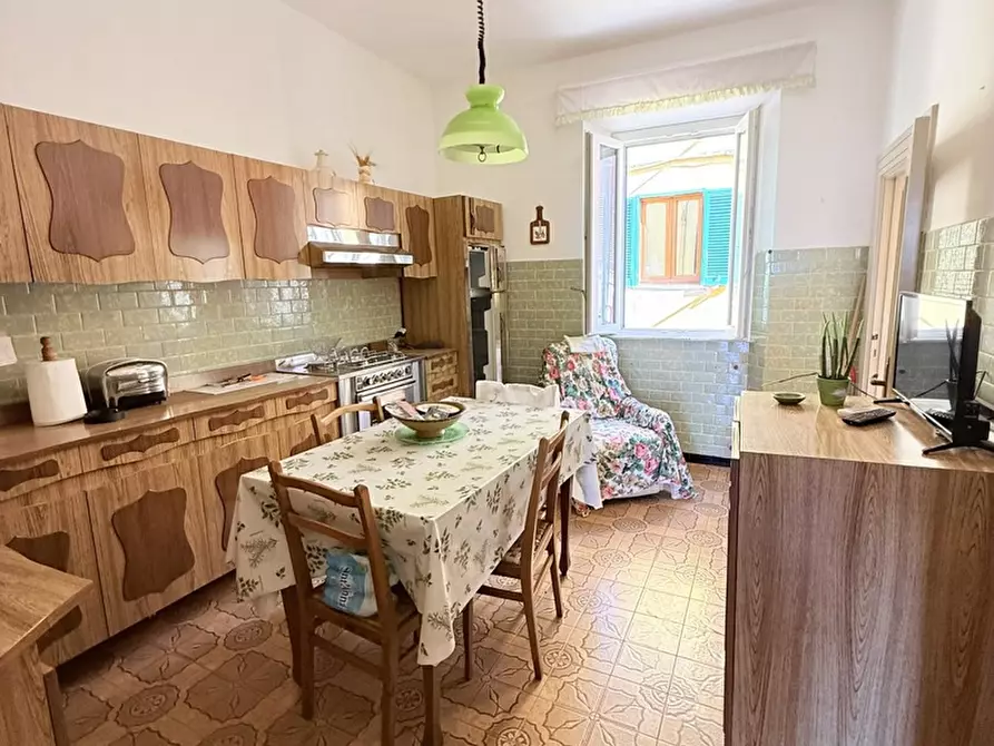 Immagine 3 di Appartamento in vendita  in Via solferino a Capoliveri
