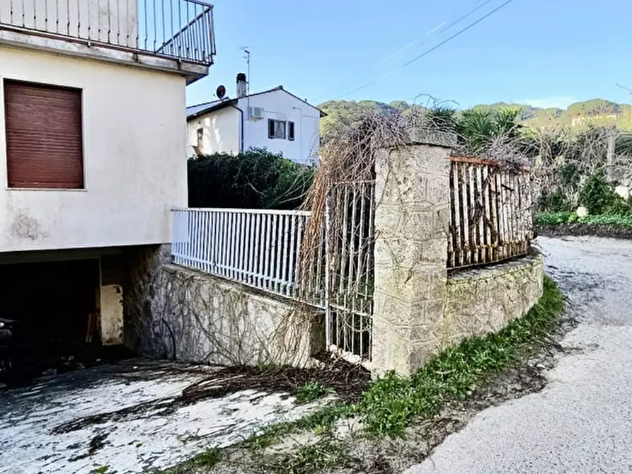 Immagine 7 di Appartamento in vendita  in Via CARPANI a Portoferraio