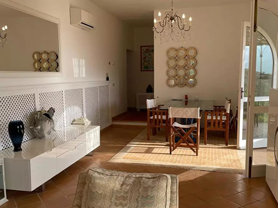 Immagine 5 di Villa in vendita  in Via COLLE RECISO a Portoferraio