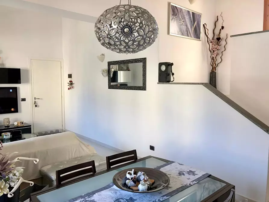 Immagine 3 di Appartamento in vendita  in Via GIUSE4PPE VANTINI a Portoferraio