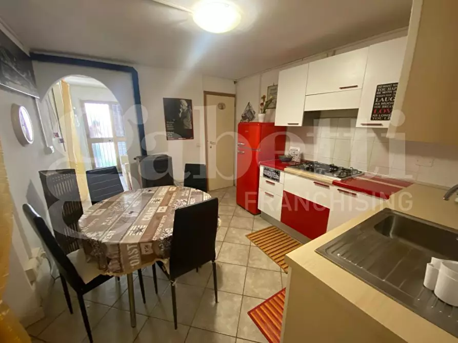Immagine 4 di Appartamento in vendita  in Via ROMA a Capoliveri
