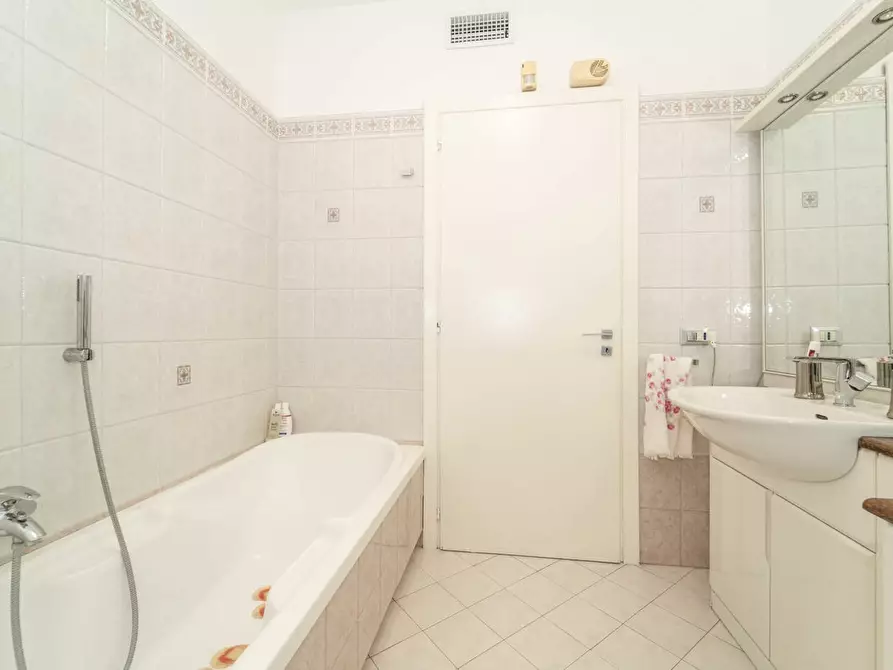 Immagine 22 di Casa bifamiliare in vendita  in Via Martiri della LibertÃ  a Vinovo