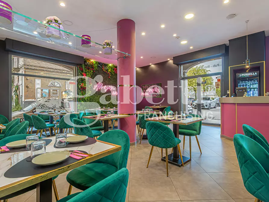 Immagine 3 di Bar / Ristorante in vendita  in Via Padre Sossio del Prete, 13 a Frattamaggiore