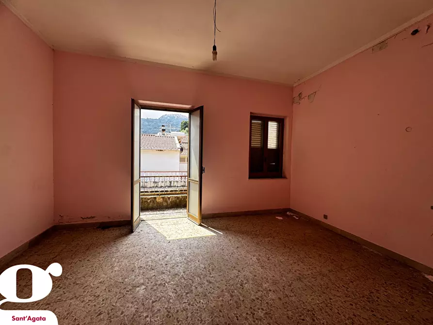 Immagine 3 di Palazzo in vendita  in Via NAZIONALE, 221 a Torrenova