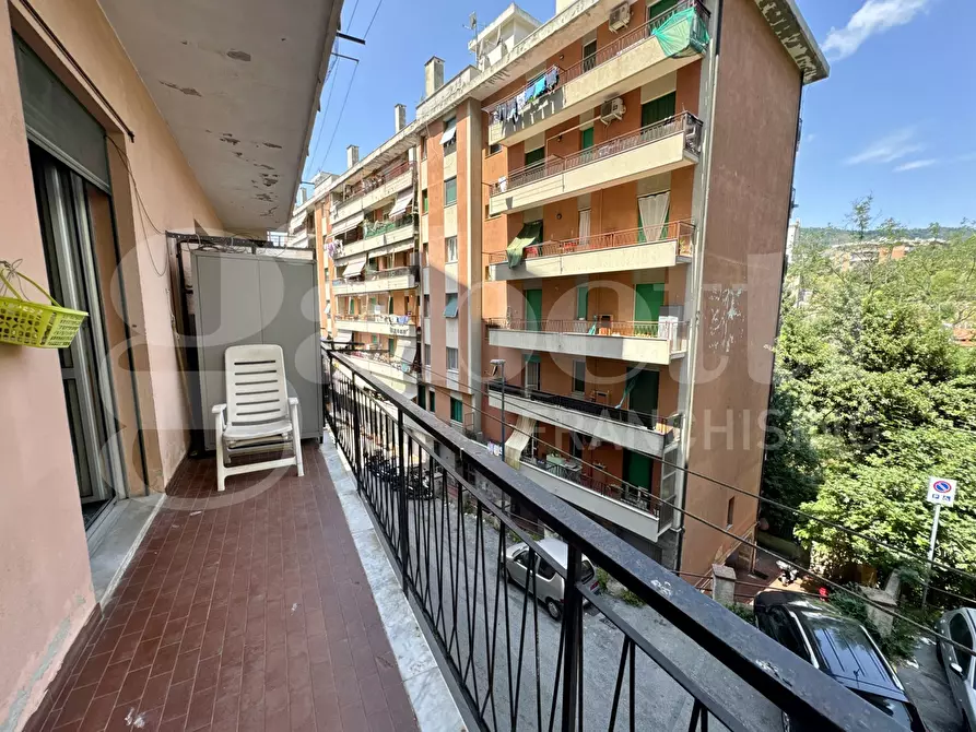 Immagine 14 di Appartamento in vendita  in Via dei Platani, 41 a Genova