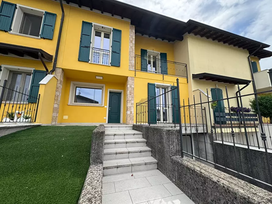 Immagine 1 di Villetta a schiera in vendita  in Via SAN FRANCESCO D'ASSISI, 4A a Maclodio
