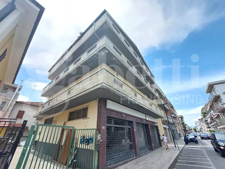 Immagine 25 di Appartamento in vendita  in Viale della Vittoria, 58 a Alba Adriatica