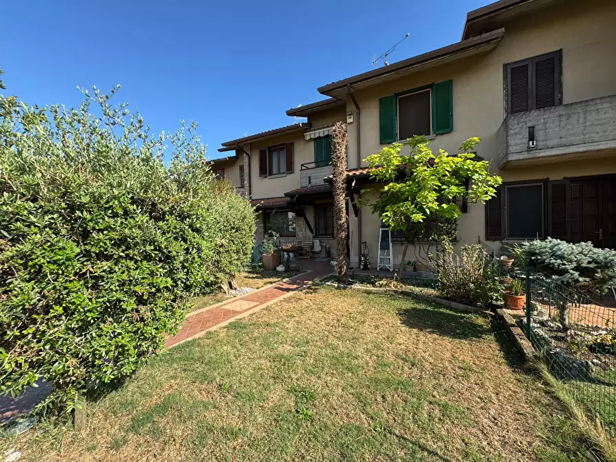 Immagine 3 di Villetta a schiera in vendita  in Via europa, 36 a Cazzago San Martino