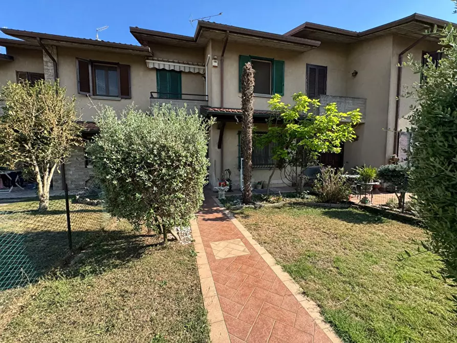 Immagine 1 di Villetta a schiera in vendita  in Via europa, 36 a Cazzago San Martino