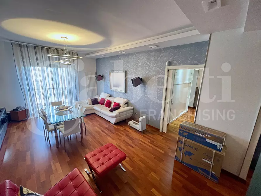 Immagine 1 di Appartamento in vendita  in Corso delle Provincie, 247 a Catania