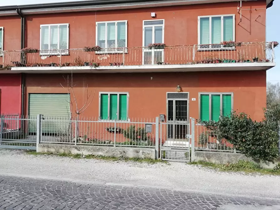 Immagine 1 di Appartamento in vendita  in Via CAVARZERE Via Piave, 00 a Cavarzere