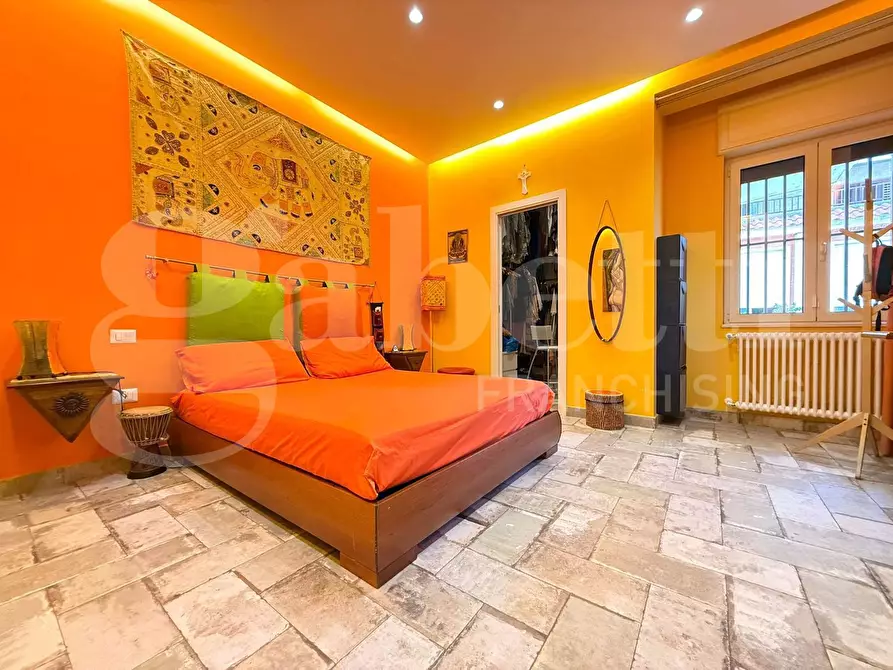 Immagine 12 di Appartamento in vendita  in Via ponti rossi a Napoli