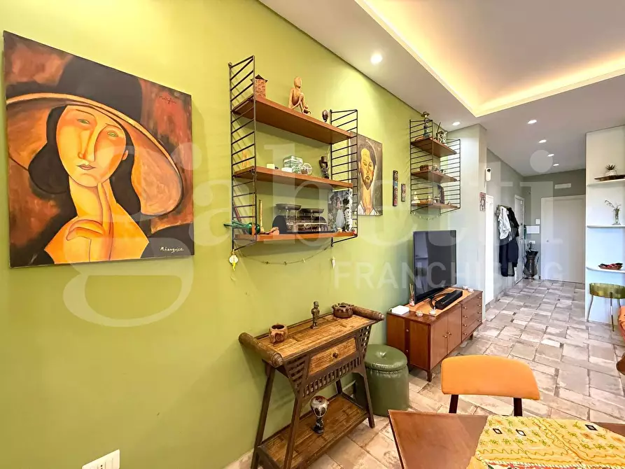 Immagine 11 di Appartamento in vendita  in Via ponti rossi a Napoli