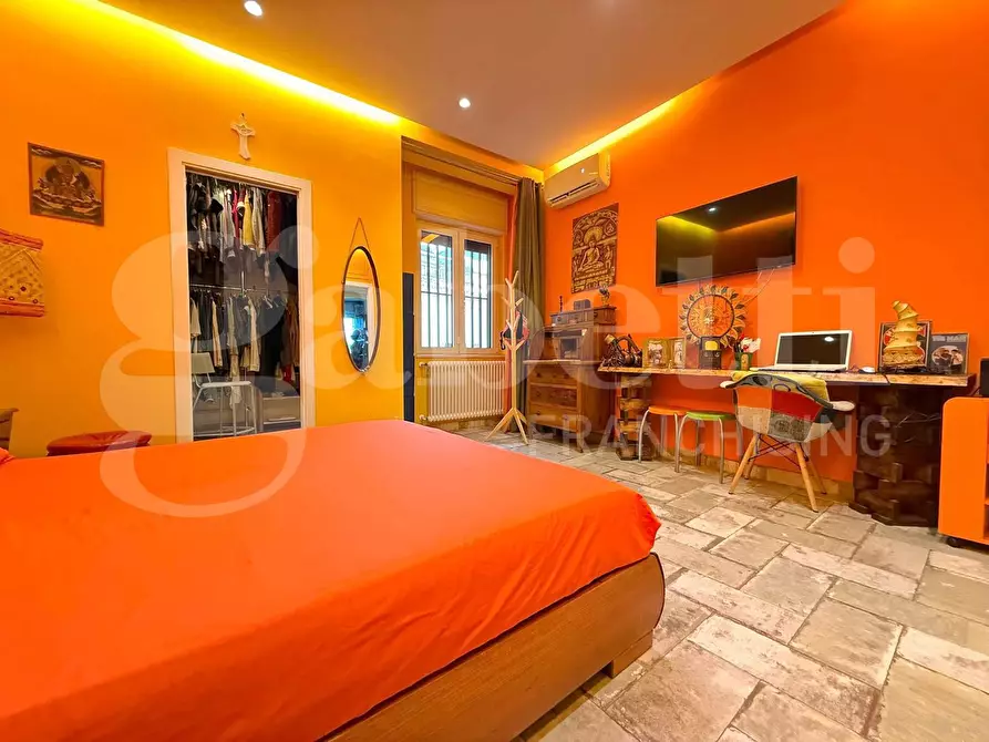 Immagine 13 di Appartamento in vendita  in Via ponti rossi a Napoli