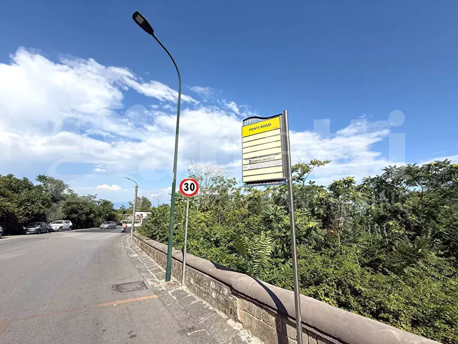 Immagine 28 di Appartamento in vendita  in Via ponti rossi a Napoli
