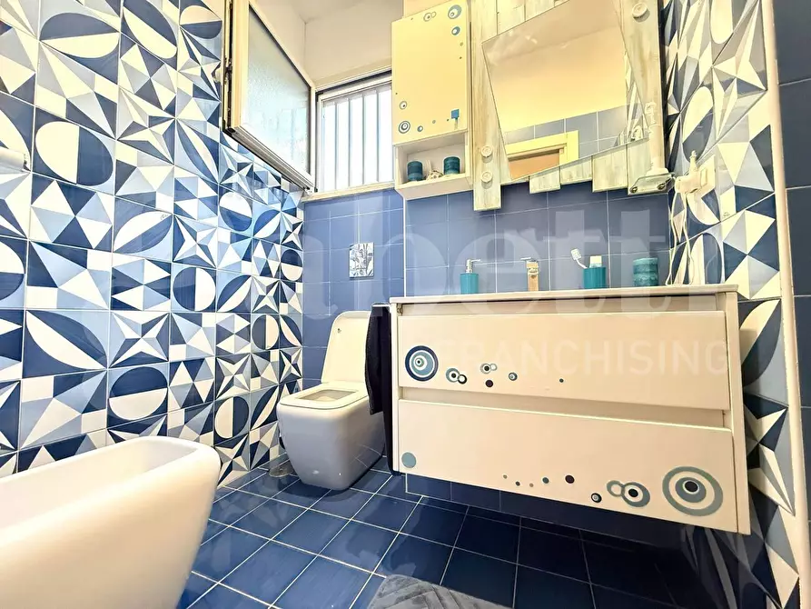 Immagine 21 di Appartamento in vendita  in Via ponti rossi a Napoli