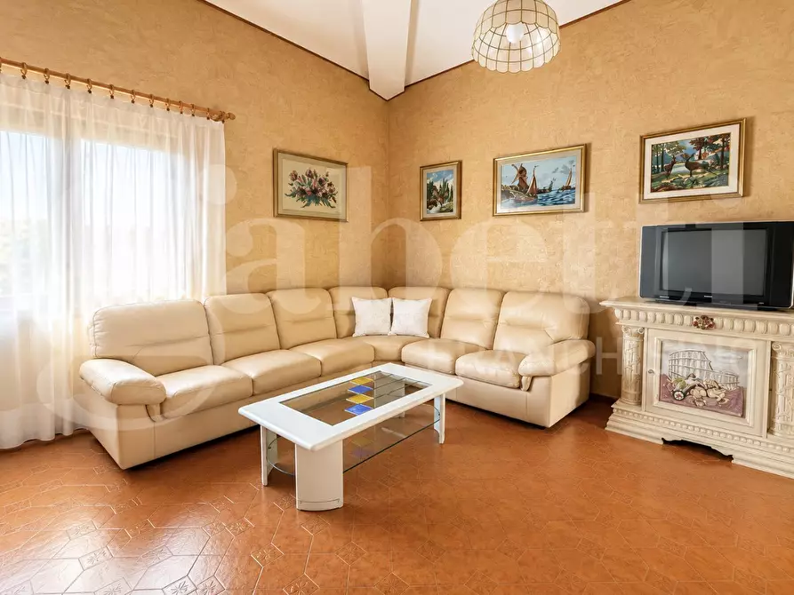 Immagine 12 di Villa in vendita  in Via RENATO FUCINI a Campo Nell'elba