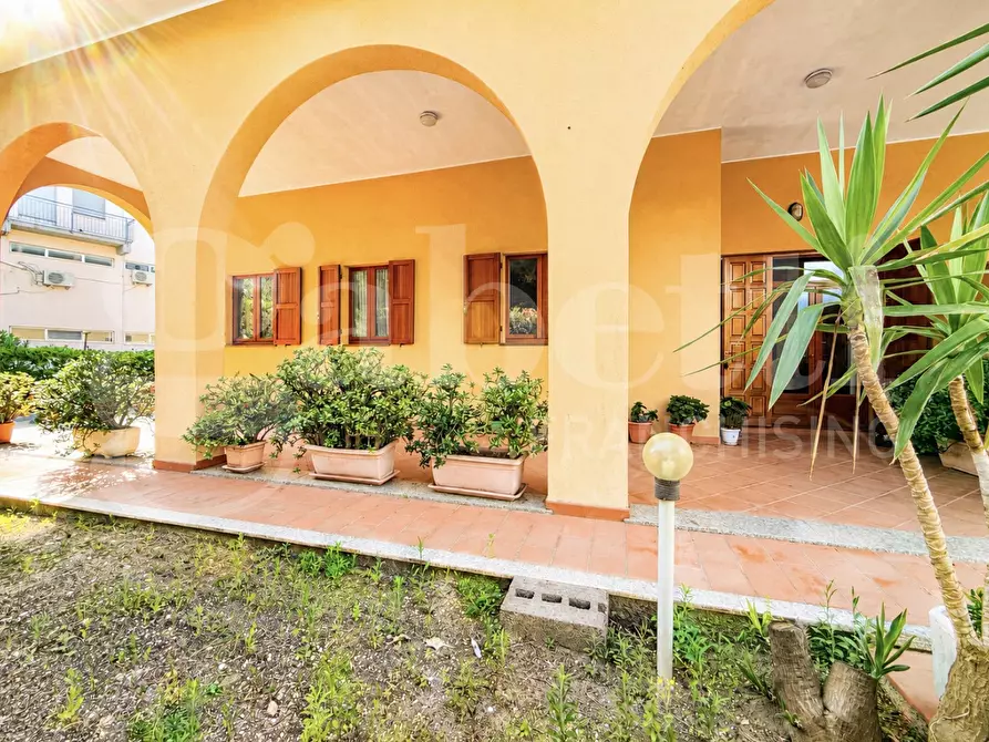 Immagine 4 di Villa in vendita  in Via RENATO FUCINI a Campo Nell'elba