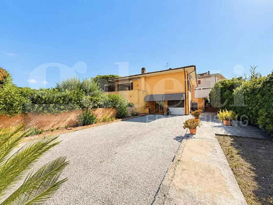 Immagine 29 di Villa in vendita  in Via RENATO FUCINI a Campo Nell'elba