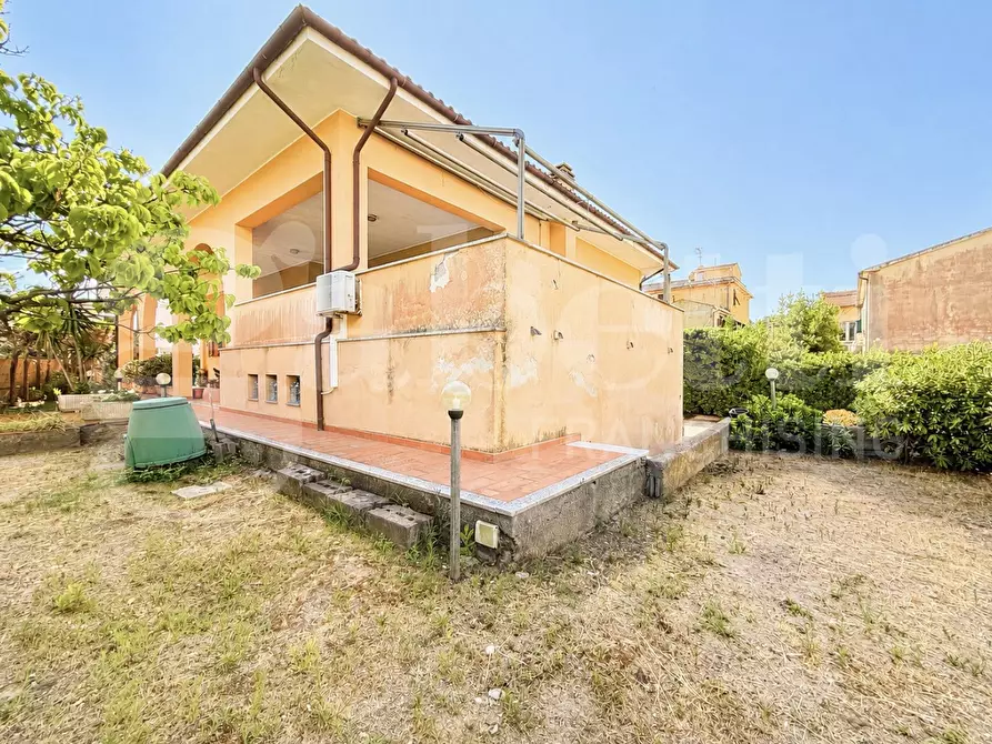 Immagine 1 di Villa in vendita  in Via RENATO FUCINI a Campo Nell'elba