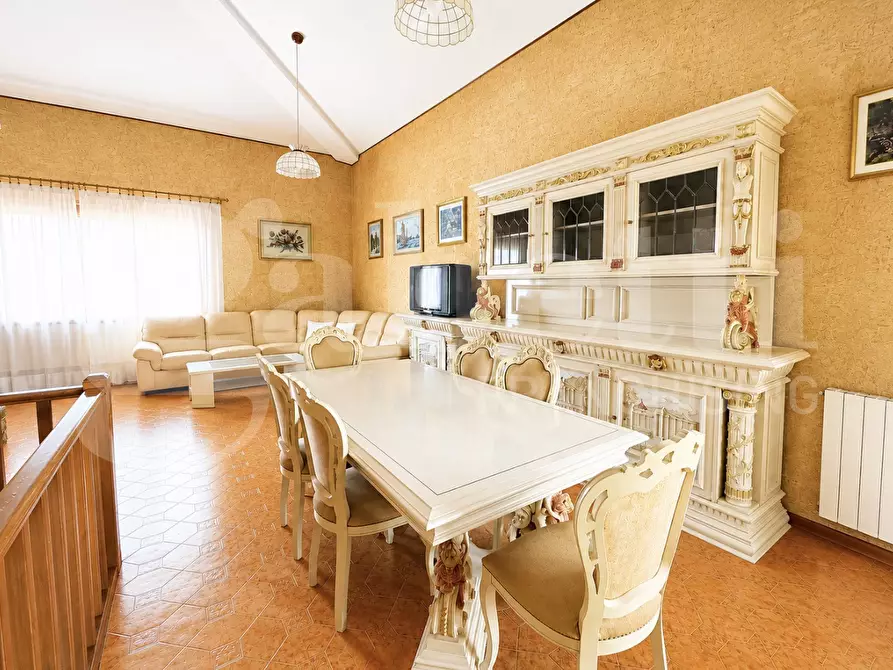Immagine 13 di Villa in vendita  in Via RENATO FUCINI a Campo Nell'elba