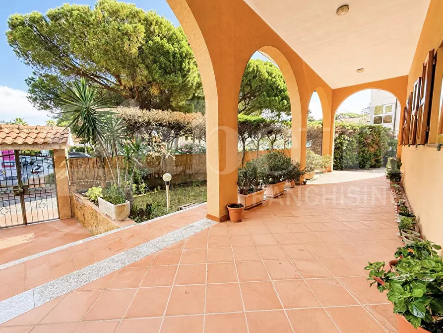 Immagine 7 di Villa in vendita  in Via RENATO FUCINI a Campo Nell'elba