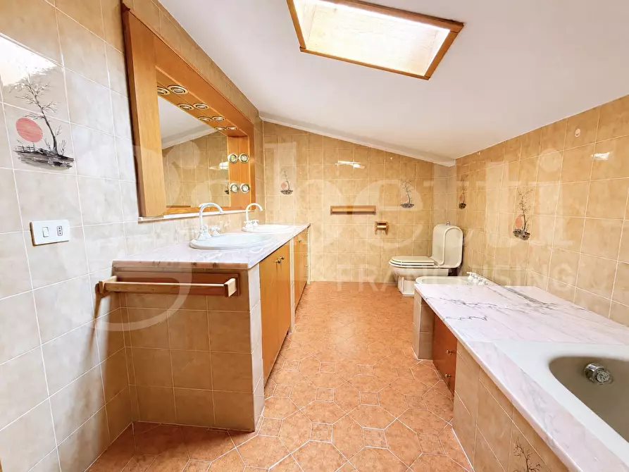 Immagine 26 di Villa in vendita  in Via RENATO FUCINI a Campo Nell'elba