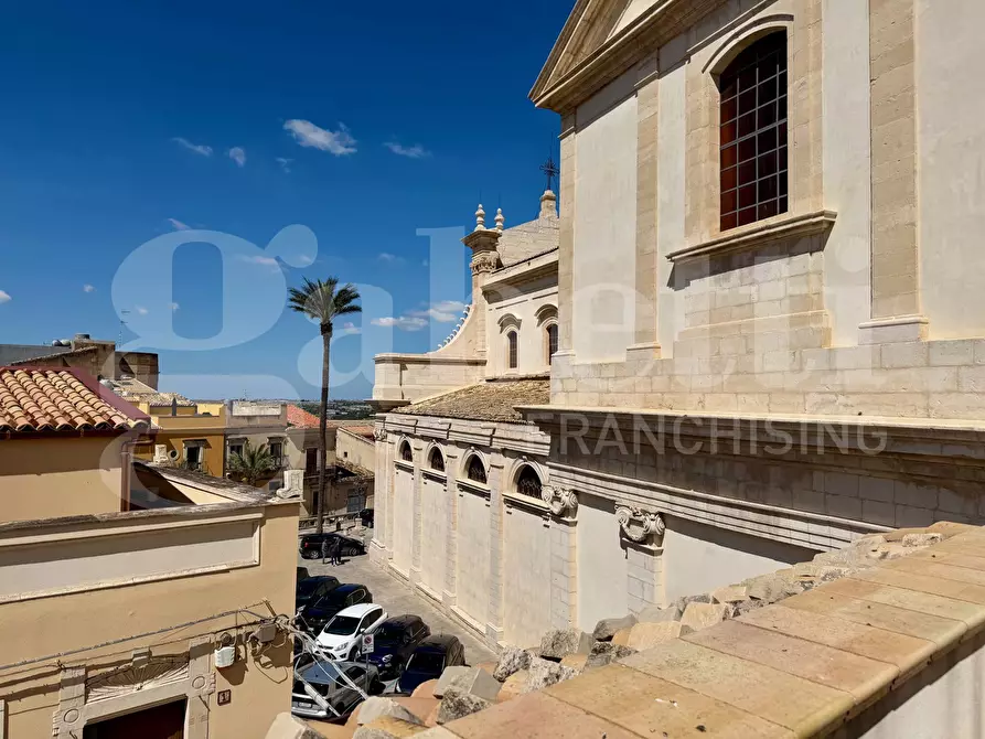 Immagine 27 di Terratetto in vendita  in Via PRINCIPE DI CARIGNANO, 90 a Comiso